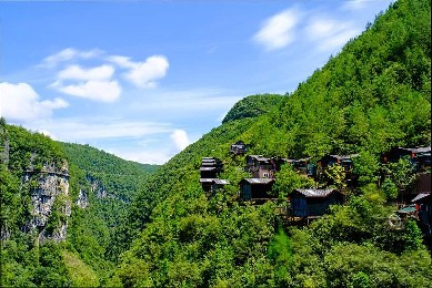 國(guó)家AAAA級(jí)景區(qū)——恩施地心谷
