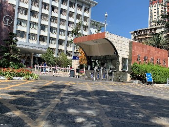 昆明鐵路局——人臉識別豪華小擺閘案例