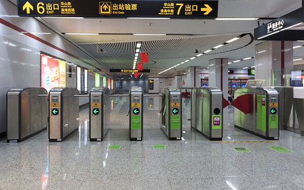 深圳閘機(jī)廠家講解地鐵閘機(jī)性能特點(diǎn)