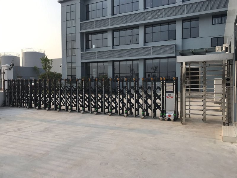 中榮（廣東）化工分銷(xiāo)服務(wù)有限公司項(xiàng)目-全高閘閘機(jī)工程項(xiàng)目