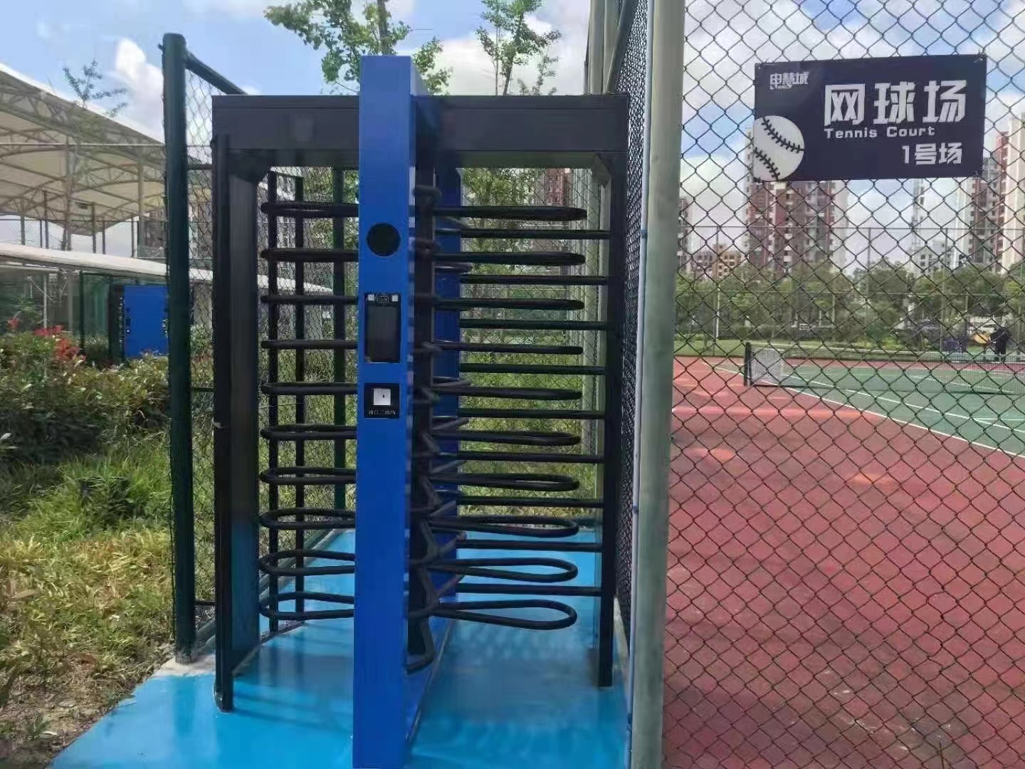 無感出入，一碼通行，體育場(chǎng)館智能閘機(jī)系統(tǒng)